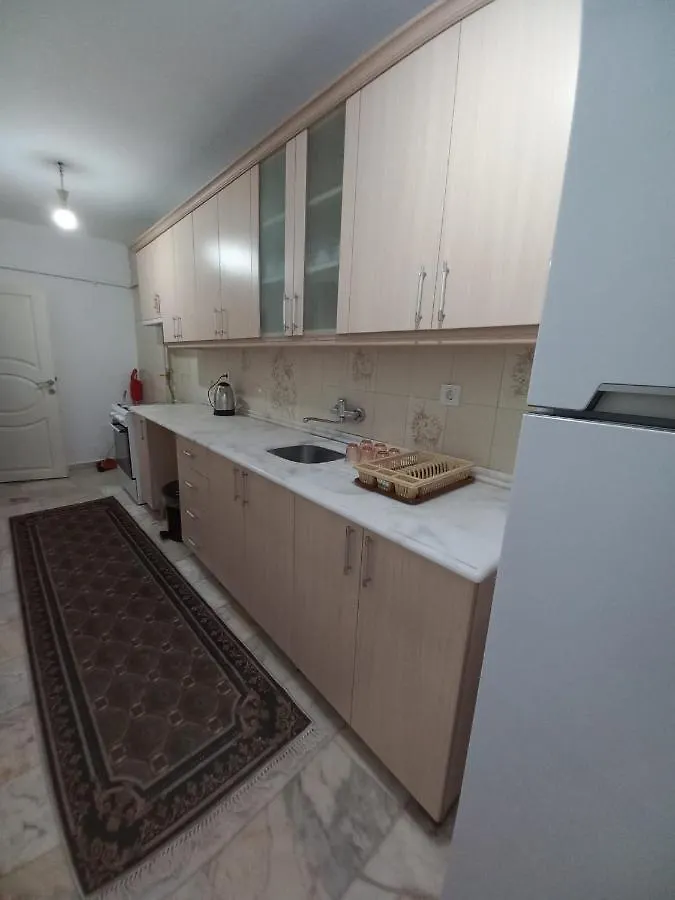 Appartement 2 Eme Etage Ortakoey No 4 Istanbul Turkey
