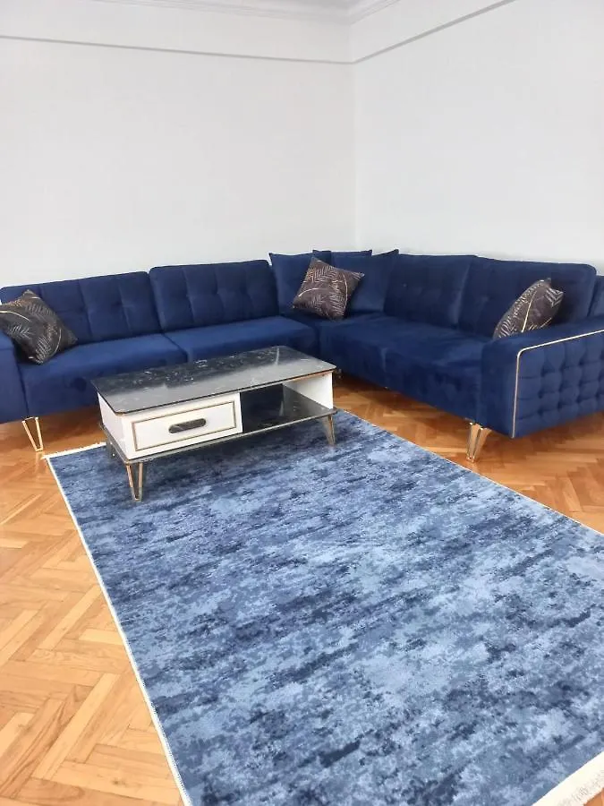 Apartment Appartement 2 Eme Etage Ortakoey No 4 Istanbul